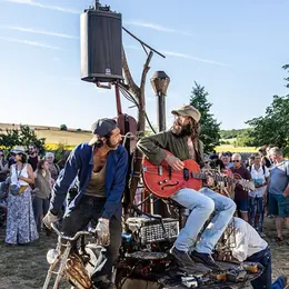 Festival au Village - Transhumance - Spectacle de garage