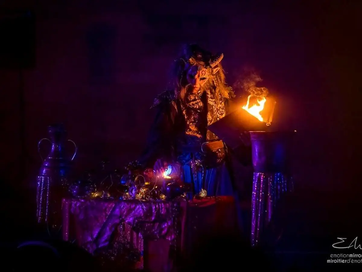 Festival Bêtes et Sorcières - Spectacle de feu Sur les traces de la magie des anciens