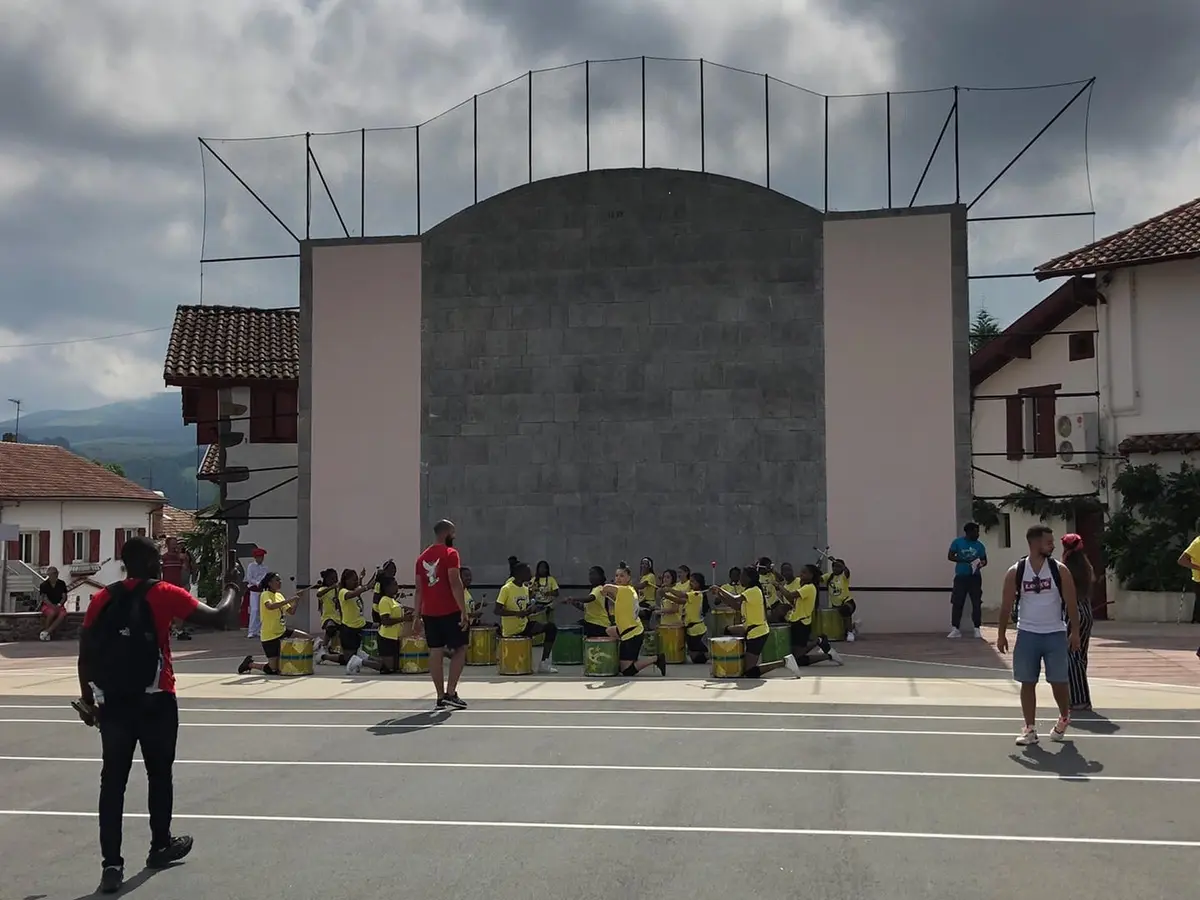 Festival de danses Gauargi