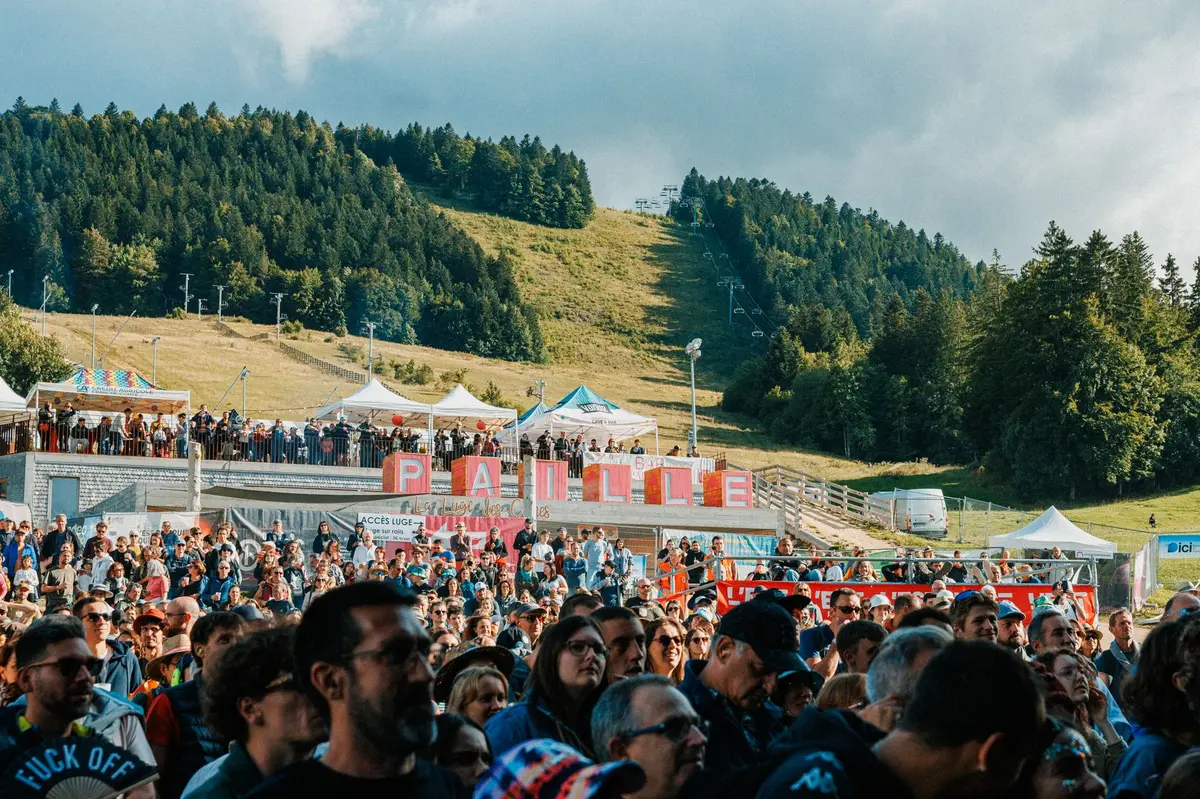 La foule des grands jours sur le site du festival