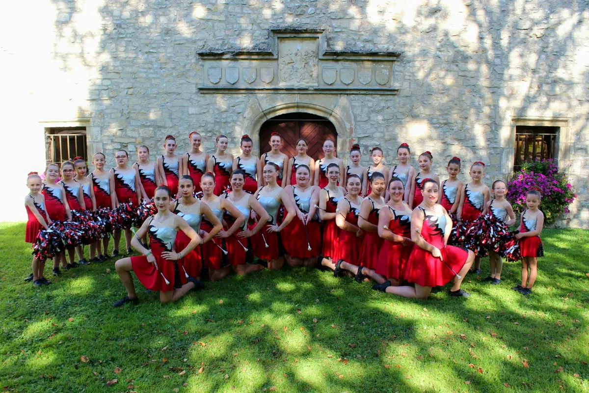 Festival de majorettes par le club les Hirondelles de Bourbonne-les-Bains