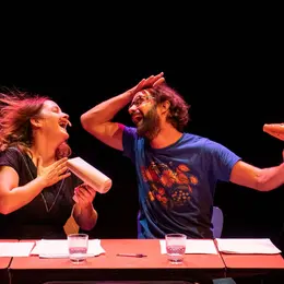 Festival de Théâtre de Figeac, rencontres, cinéma, musique, théâtre : le Mystère du Gant