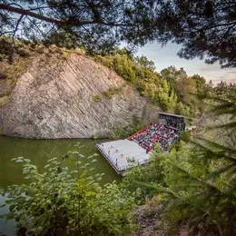 Festival du volcan du Montpeloux à Saillant : 20 ans de spectacles au cœur d'un cratère