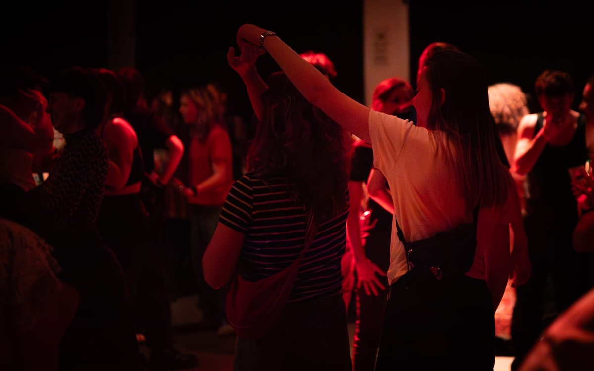 Photo Dancing Queer