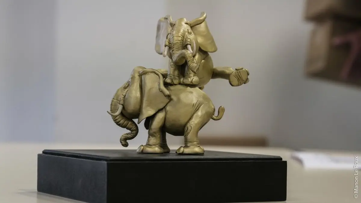 Chaque ann&eacute;e, la c&eacute;r&eacute;monie d'ouverture est l'occasion de distribuer les r&eacute;compenses pour les meilleures BD : Les fameux &eacute;l&eacute;phants d&rsquo;or !