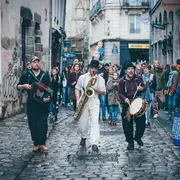 Festival Les Traversées Tatihou - Déambulation Tribal Jâze