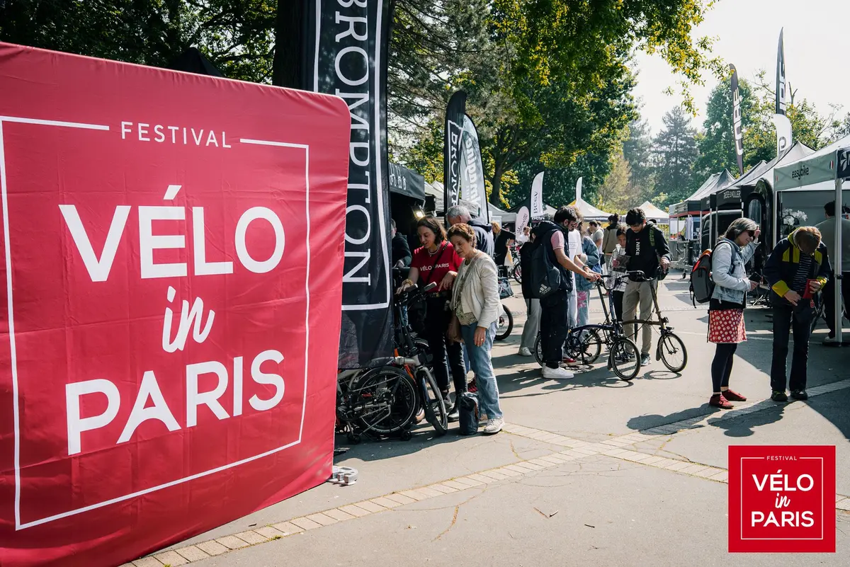 V&eacute;lo in Paris : stands et ateliers v&eacute;lo