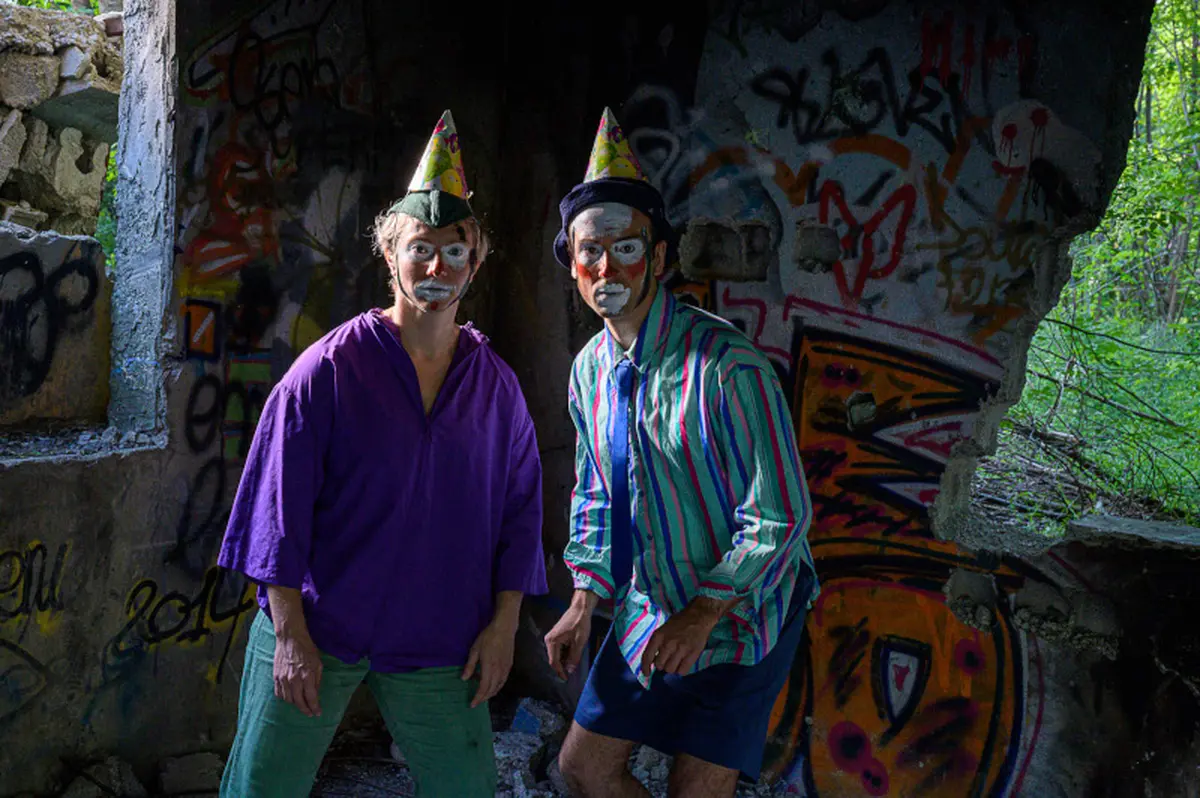 Fete De Fin De Saison 
> 19h Appocalypse To You - Cie Les Enfants Serieux (clown Et Mas Chinois)
> 21h Saf Feh (concert-Transe Afro Rock)