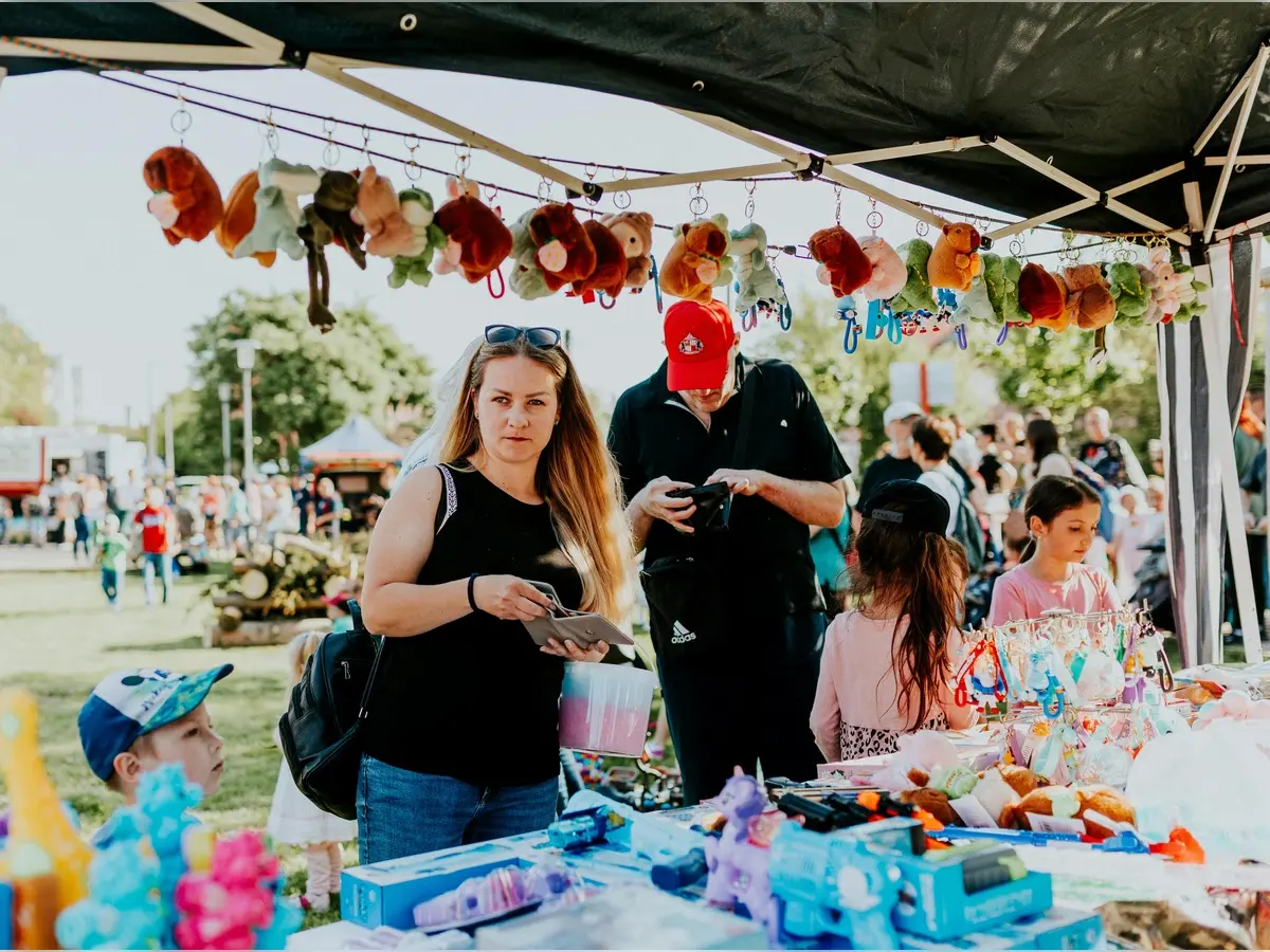 Fête de Nicorps : vide-greniers, randonnée et concert