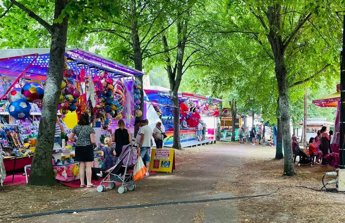 Rendez-vous à la fête foraine de Clermont cet été !