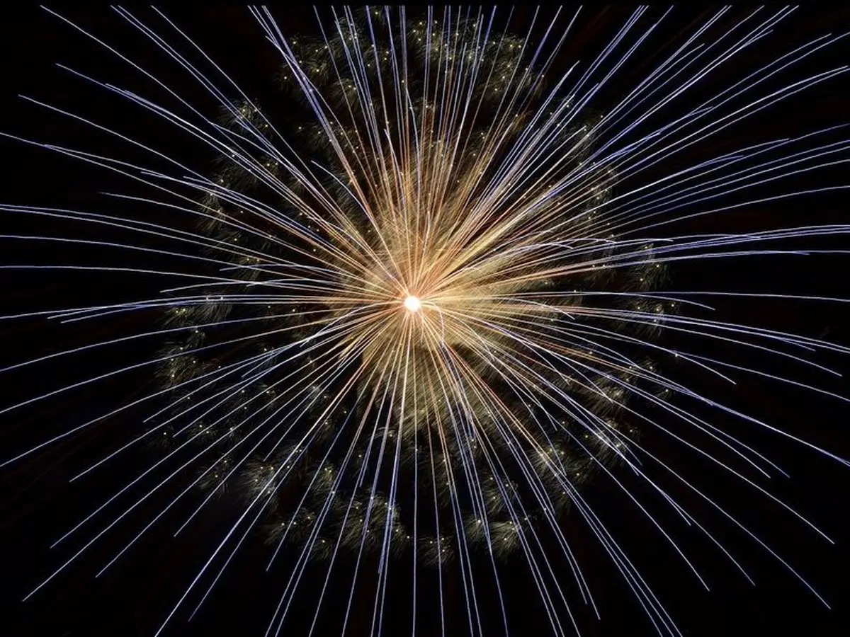 Fête locale et feu d'artifice à St Laurent d'Arce