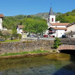 Fêtes de village : animations, repas, jeux intervillages et feu d'artifice