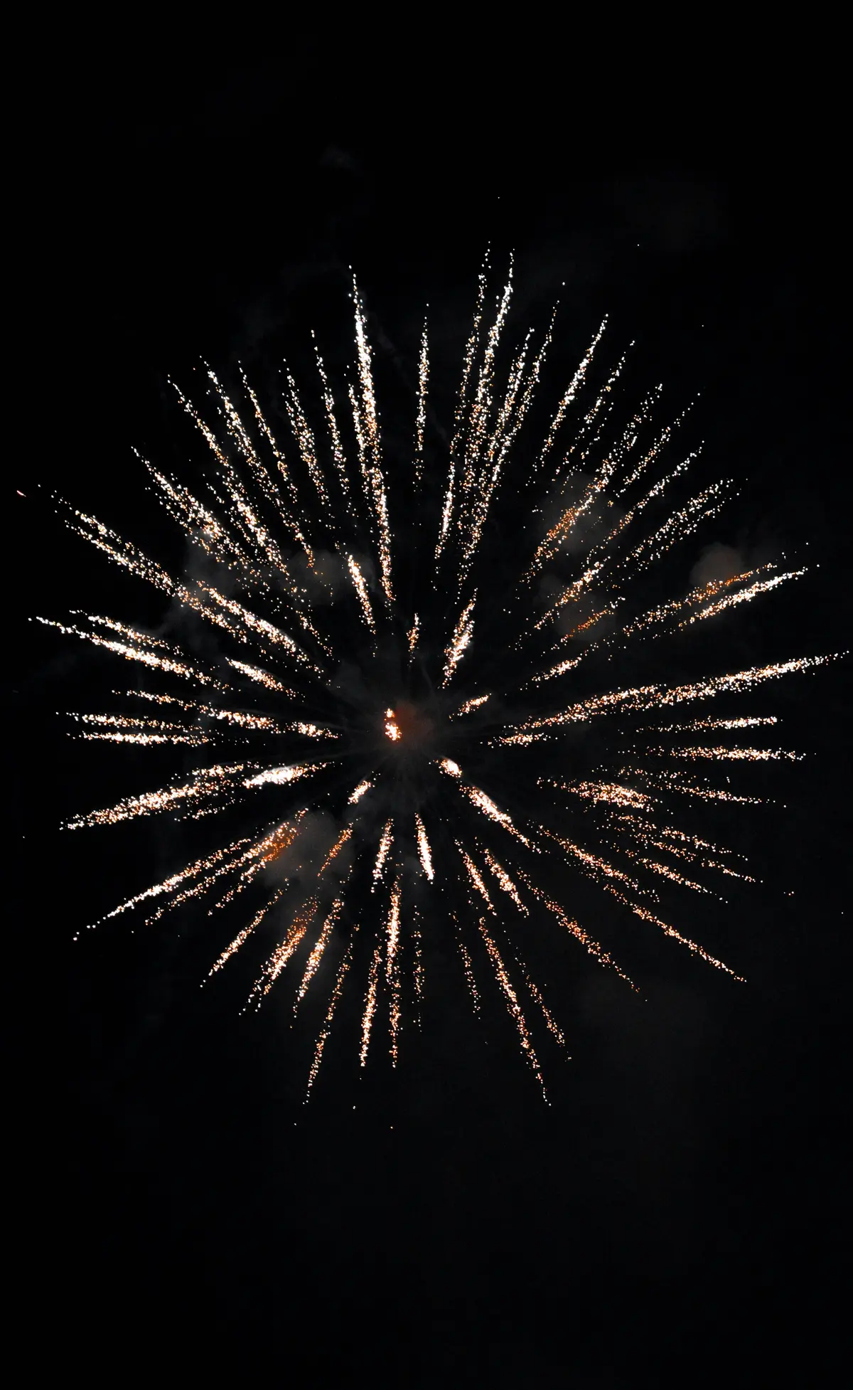Feu d'artifice à Cornac