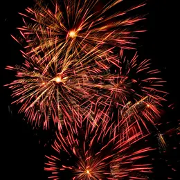 Feu d'artifice à Saint-Bonnet les Tours de Merle