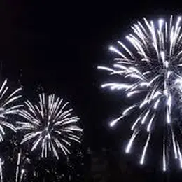 Feu d'artifice à Saint-Daunès