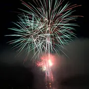 Feu d'artifice au Lac du Deiro