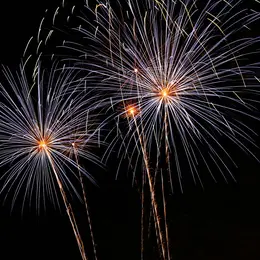 Feu d'artifice de la fête de la Saint Jean à Gourdon