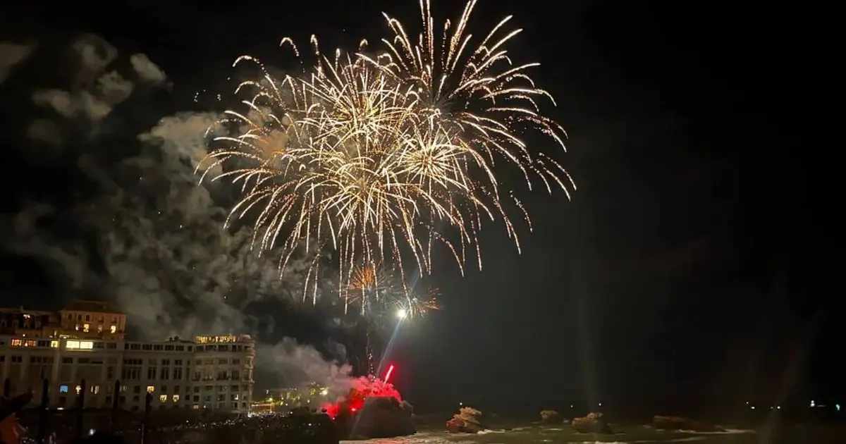 Feu d&rsquo;artifice du 15 août 2026 à Biarritz : horaires, lieu et points de vue