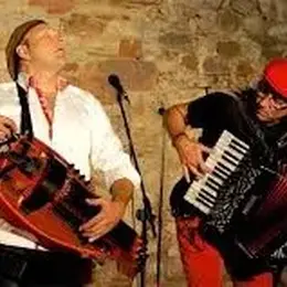 Feu de la Saint Jean : Castanha e vinovel