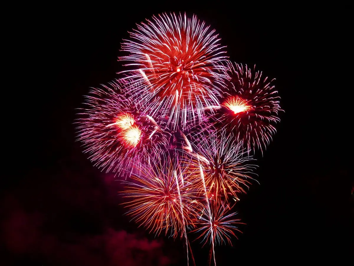 Feux D’artifice Pyro-Musical Suivi D’un Bal.