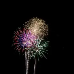 Match : Feux d'artifices pour Nouvel An oh oui ! vs surtout pas !
