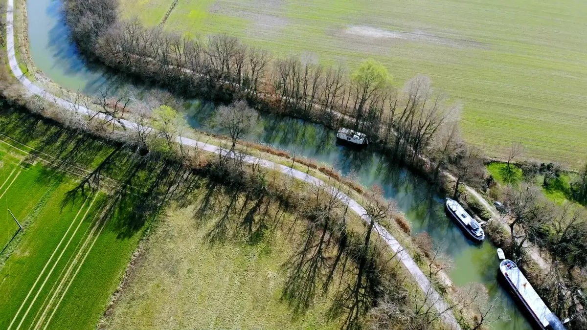 Film Documentaire Mais Les Lieux Sont Restés