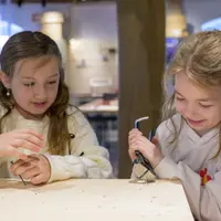 Fix it ! Le bonheur de réparer &copy; Georgios Kefalas / Museum.BL