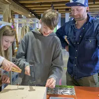 Fix it ! Le bonheur de réparer &copy; Georgios Kefalas / Museum.BL