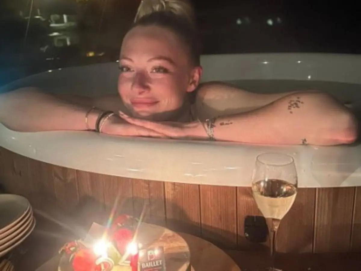 Flânerie nocturne privée en House Boat solaire en Champagne (51)