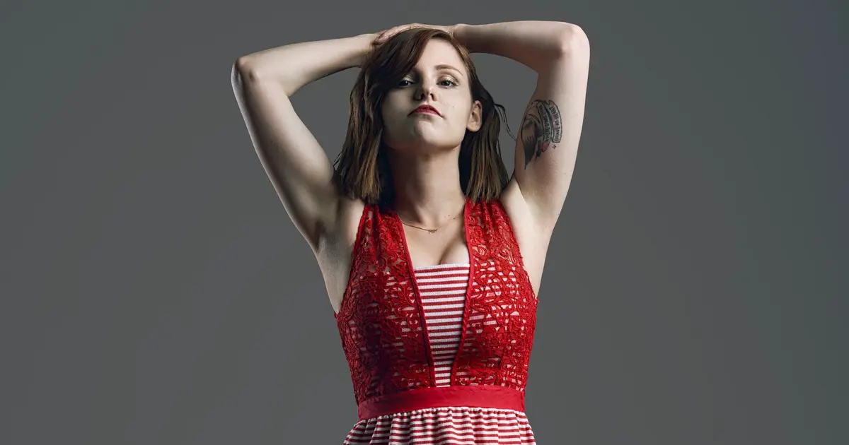 Florence Mendez Dans Delicate