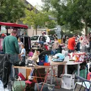Foire aux greniers à Landes-sur-Ajon