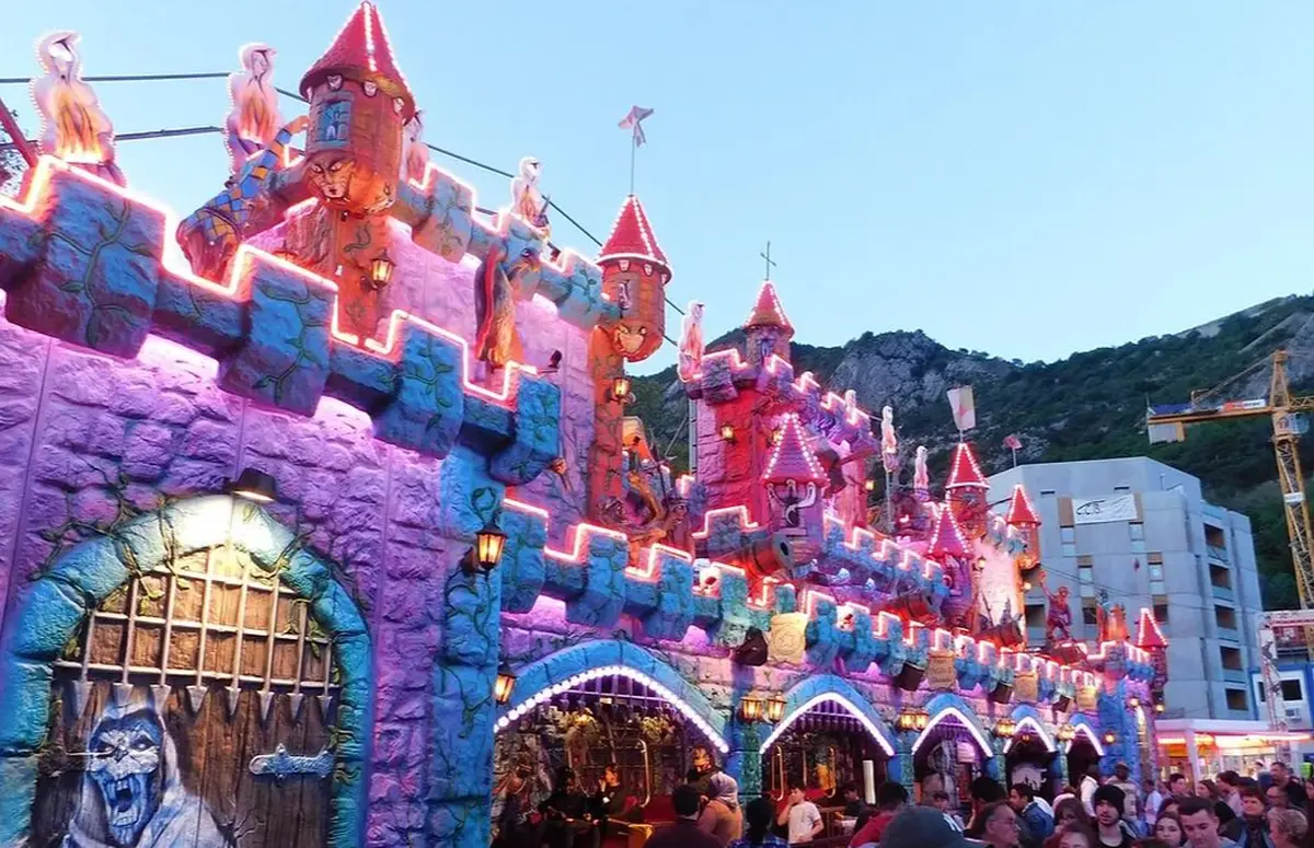 Le super train fantôme de la foire aux rameaux de Grenoble 
