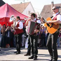 De la musique pour accompagner les visiteurs ! &copy; André et Thomas Zundel - Ronde des fêtes