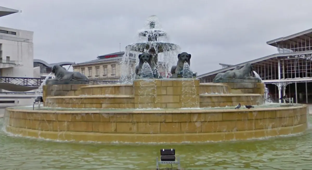 Fontaine aux lions