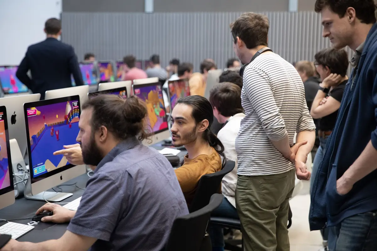 42 Mulhouse, une pédagogie qui privilégie la coopération entre étudiants