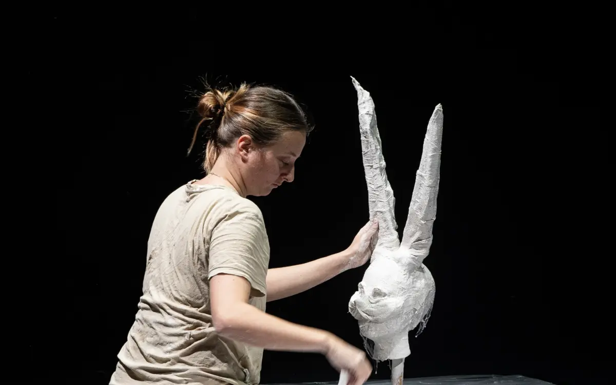 Fragments #14 : Noires Sœurs, chronique d’une famille décomposée / La Chasse au lapin