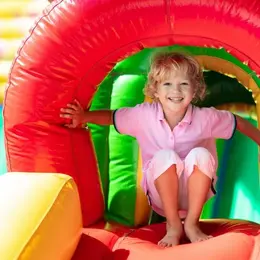 Fun'ingue, le festival de la jeunesse avec des spectacles de rue