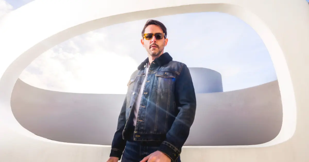Gardan' Party - THE AVENER