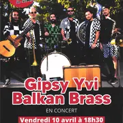Gipsy Yvi Balkan Brass en concert