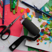 Graine d'artiste : Création de guirlandes décoratives pour la fête de la Chapelle !