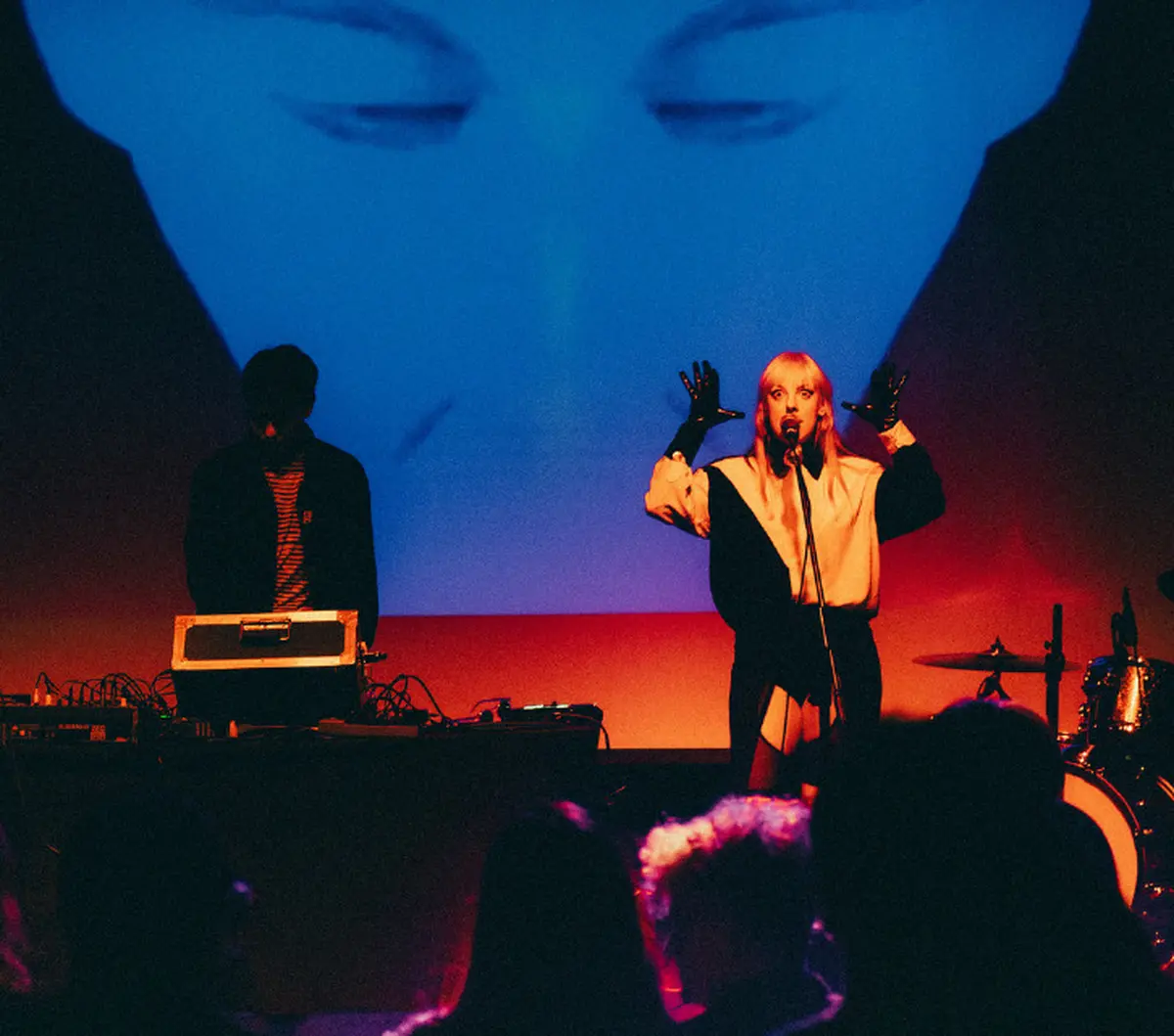 Gris Futuro live