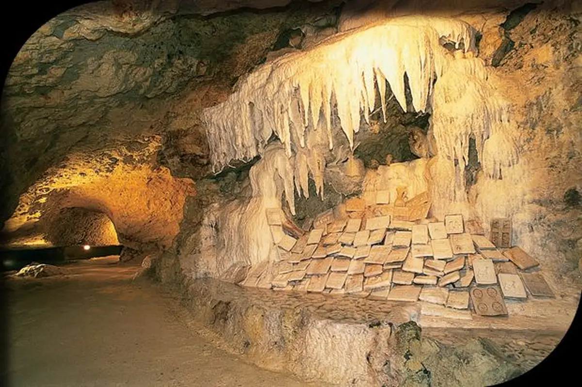 Grottes Pétrifiantes de Savonnières