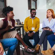 Groupe de parole à visée thérapeutique pour les jeunes lgbtqia+ de 18 à 25 ans