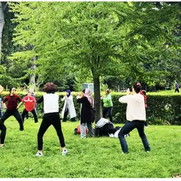 Gym douce en plein air pour les femmes – Paris 20ᵉ