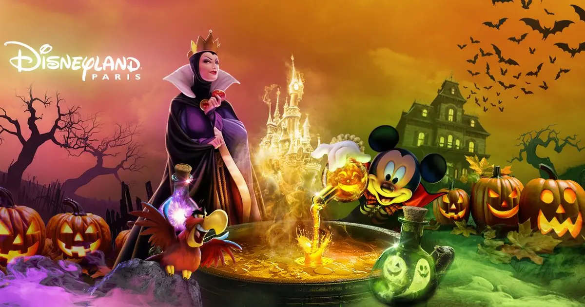 Affiche Halloween à Disneyland Paris 2026 : parade, décorations, dates