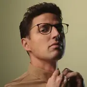 Haroun prolonge sa tournée Bonjour Quand Même