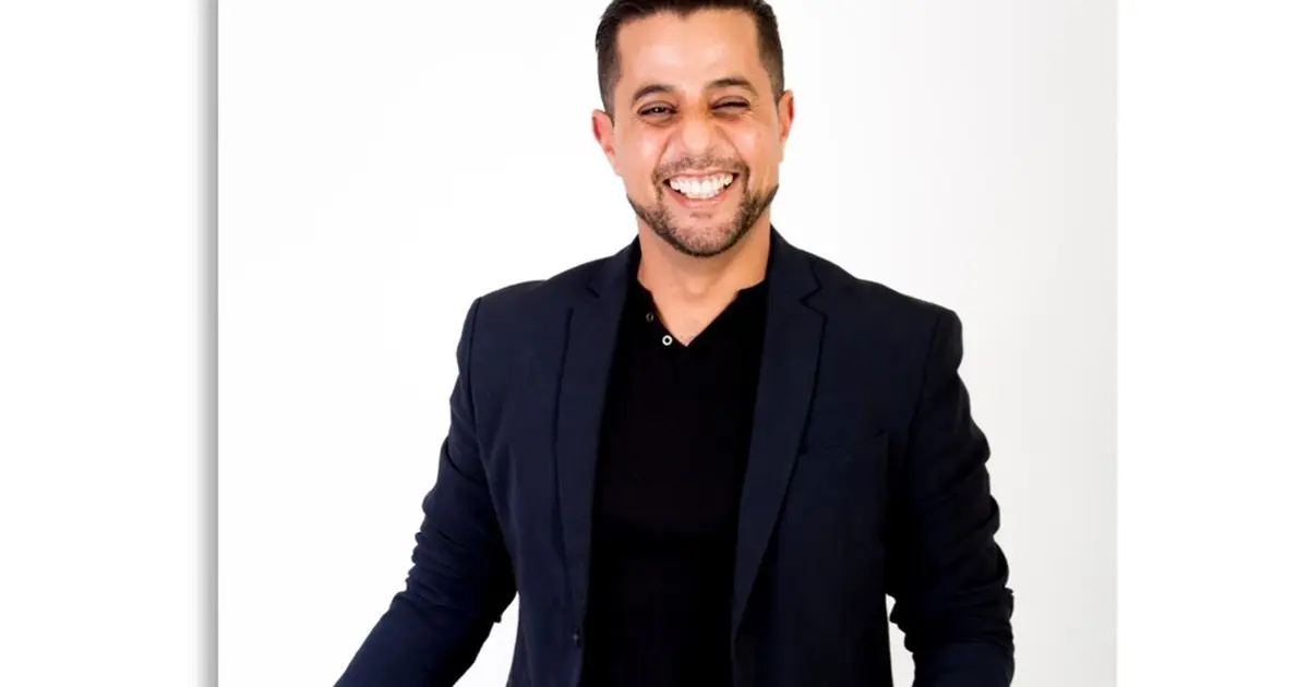 Hassen dans Ici... Là-bas