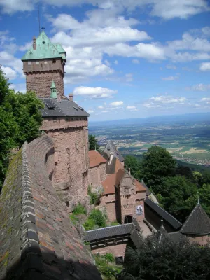 Château du Haut-Koenigsbourg :  Point de vue sur la plaine d\'Alsace à partir du grand bastion