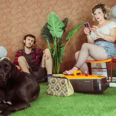 Hebdos De L'été : June Bug