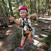 Même les petits peuvent découvrir l'accrobranche DR